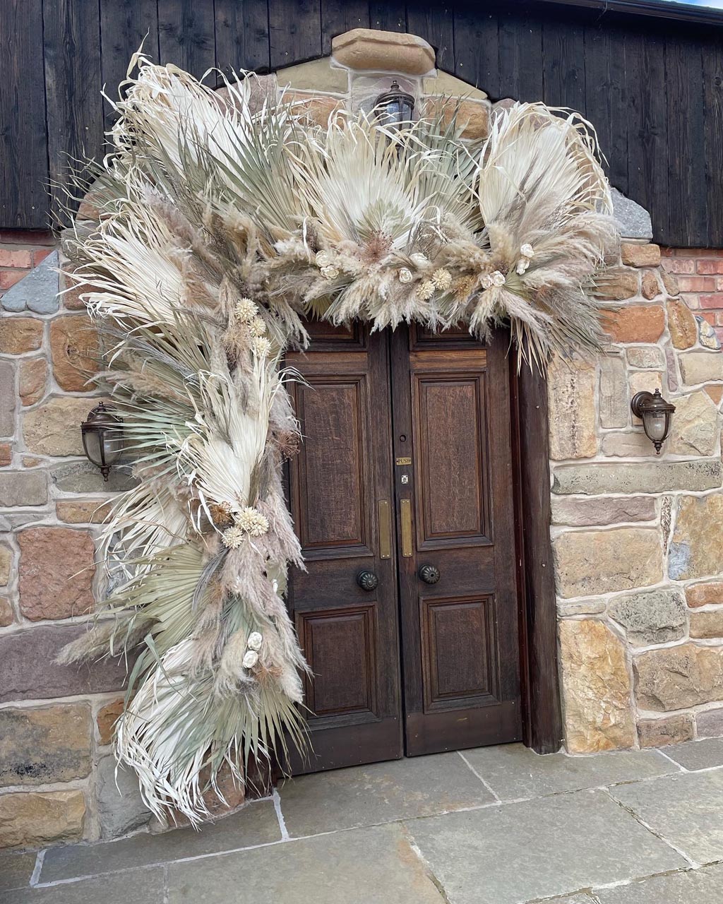 apampaslife dried flower wedding venue decorations door archway 2